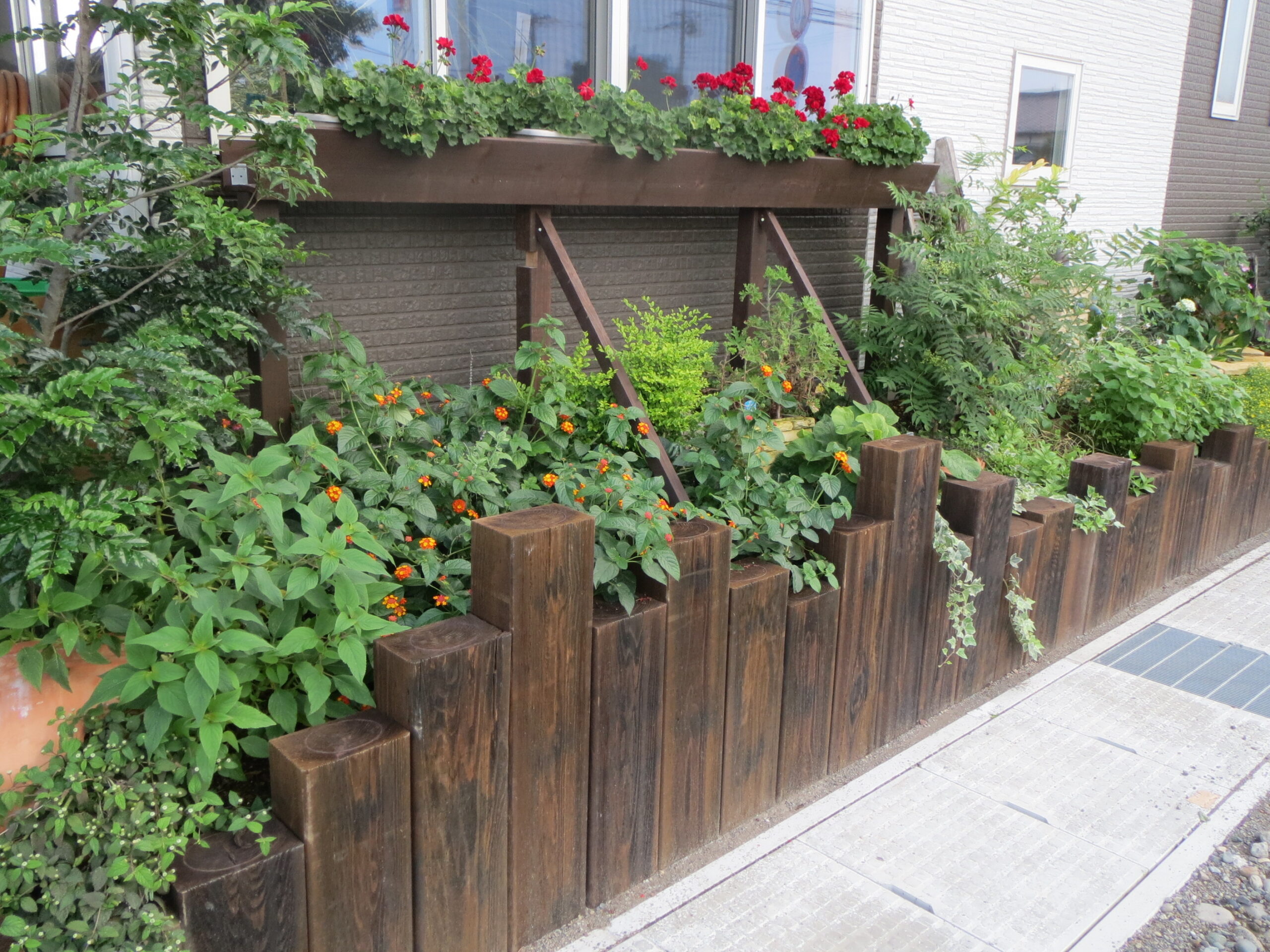 中古風枕木｢枕木ポッポ｣ 前橋市 個人邸 2014年施工