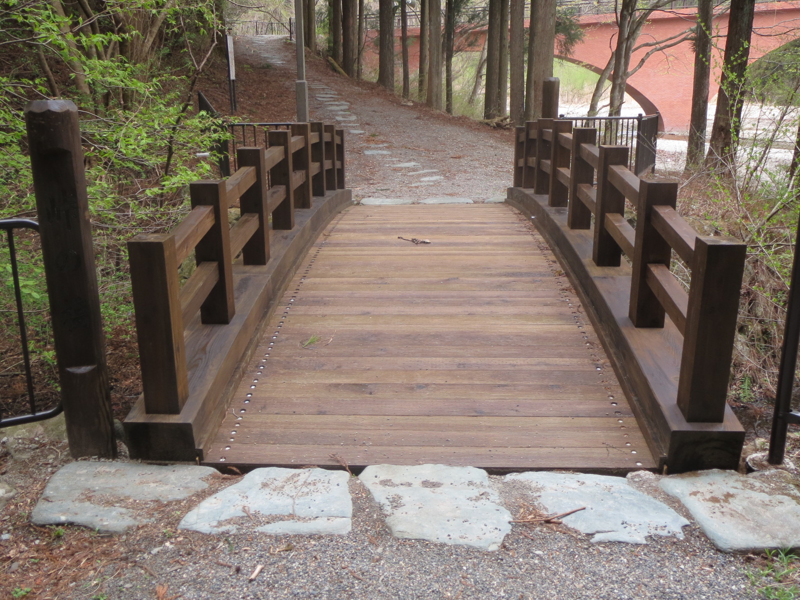 木橋(太鼓橋) 　坂本ダム　碓氷湖　2017年施工